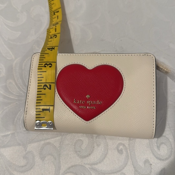 ♠️Kate spade Madison Puffy Heart Medium Bifold Wallet. - Picture 11 of 12